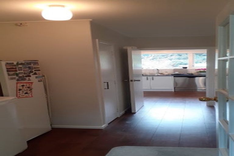 Photo of property in 6 Kerkwall Drive, Naenae, Lower Hutt, 5011