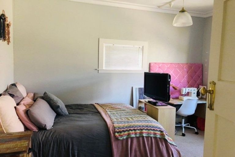 Photo of property in 4a Carlton Avenue, Palmerston North, 4414