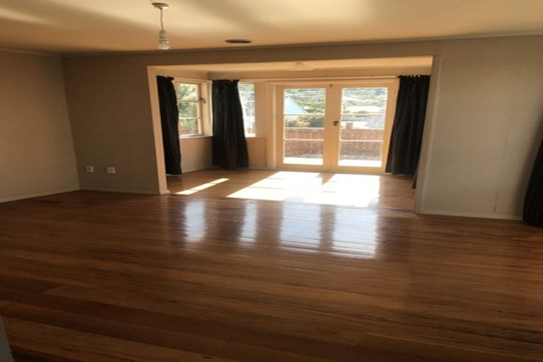 Photo of property in 16 Fisher Street, Johnsonville, Wellington, 6037