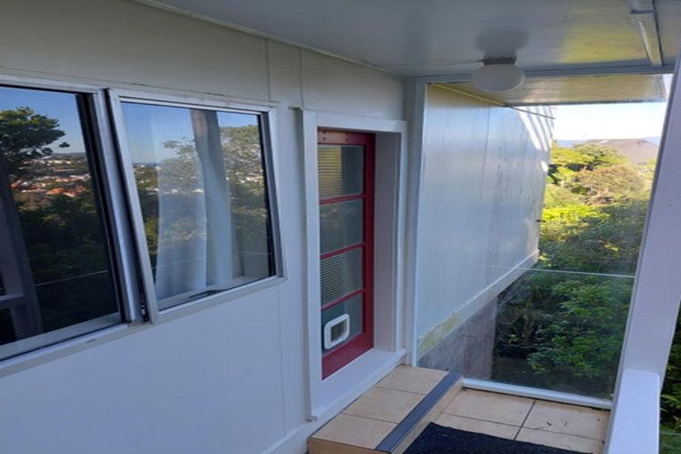 Photo of property in 29b Harbour View Road, Northland, Wellington, 6012
