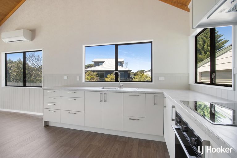 Photo of property in 1 Patterson Place, Waihi Beach, 3611