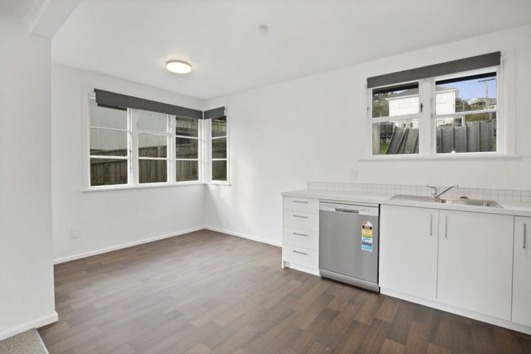 Photo of property in 86a Dimock Street, Titahi Bay, Porirua, 5022