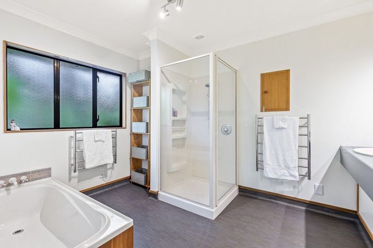 Photo of property in 12 Millvale Street, Waikanae, 5036