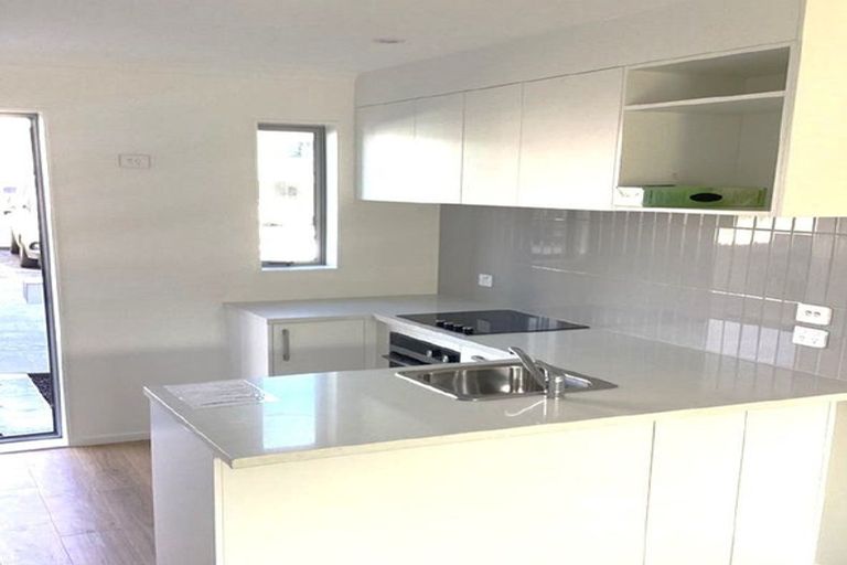 Photo of property in 17 Ngae Place, Mangere East, Auckland, 2024