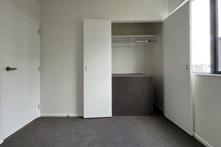 Photo of property in 5/25 Jabuka Street, Glen Eden, 0602