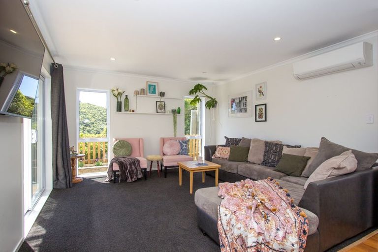 Photo of property in 36 Trelawny Terrace, Grenada Village, Wellington, 6037
