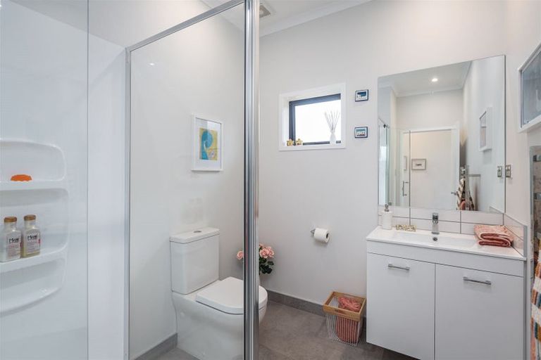Photo of property in 9 Fort Lincoln Loop, Karaka, Papakura, 2113