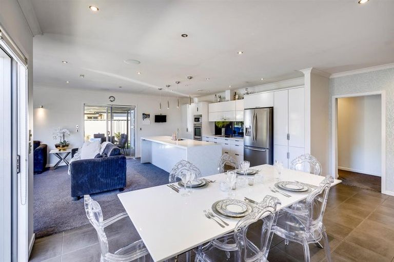 Photo of property in 21 Tasman Drive, Poraiti, Napier, 4112