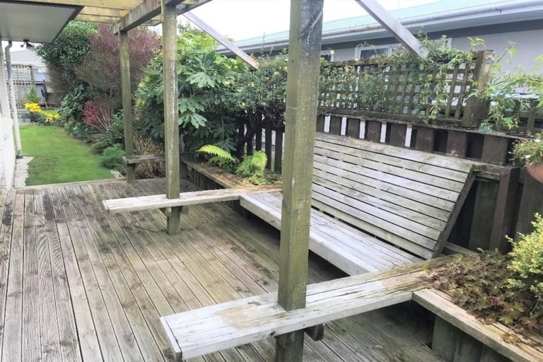 Photo of property in 27 Coventry Avenue, Tamatea, Napier, 4112