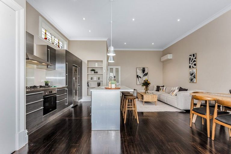 Photo of property in 160 Daniell Street, Newtown, Wellington, 6021