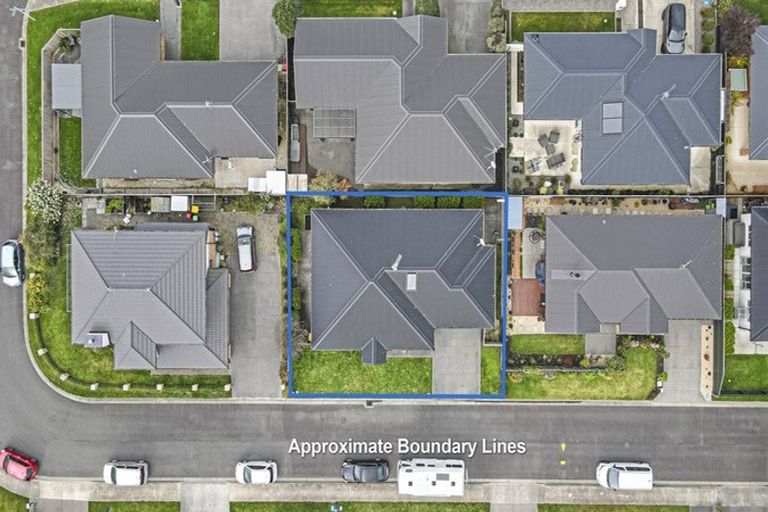 Photo of property in 10 Peak Crescent, Kaiapoi, 7630