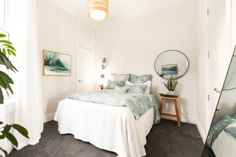 Photo of property in 18 Portland Crescent, Thorndon, Wellington, 6011