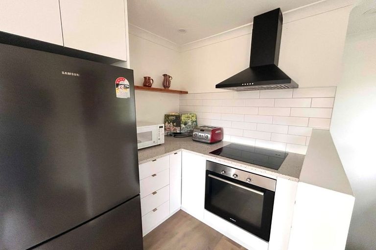 Photo of property in 78 Grays Road, Camborne, Porirua, 5026