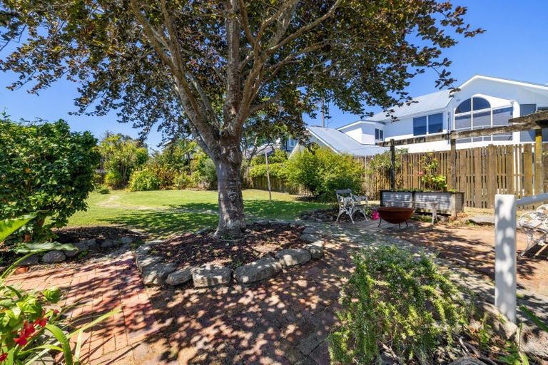Photo of property in 3 Marine Terrace, Bayswater, Auckland, 0622
