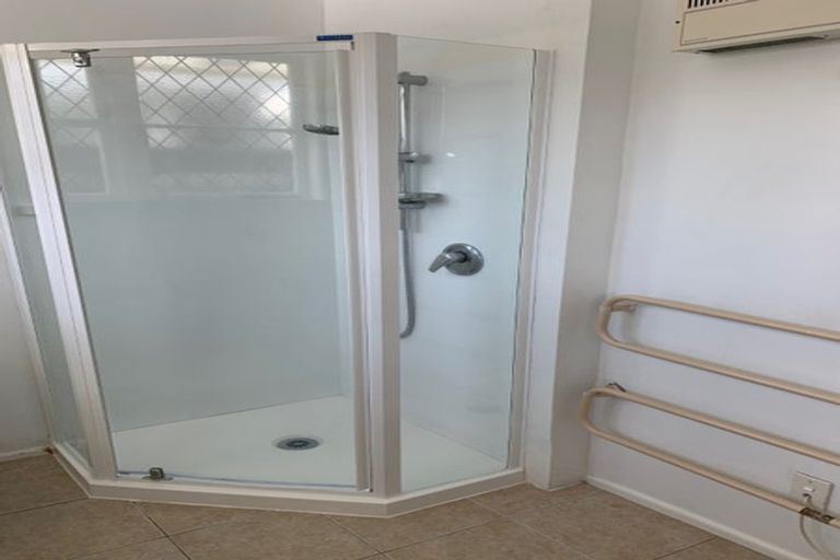 Photo of property in 85 Titirangi Road, New Lynn, Auckland, 0600