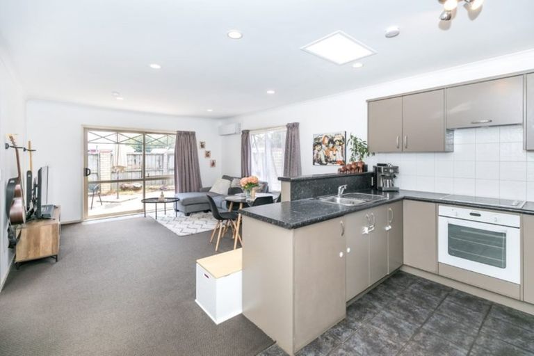 Photo of property in 201u4 Massey Street, Frankton, Hamilton, 3204