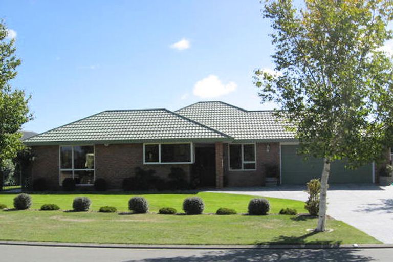 Photo of property in 32 Durrell Way, Rolleston, 7614