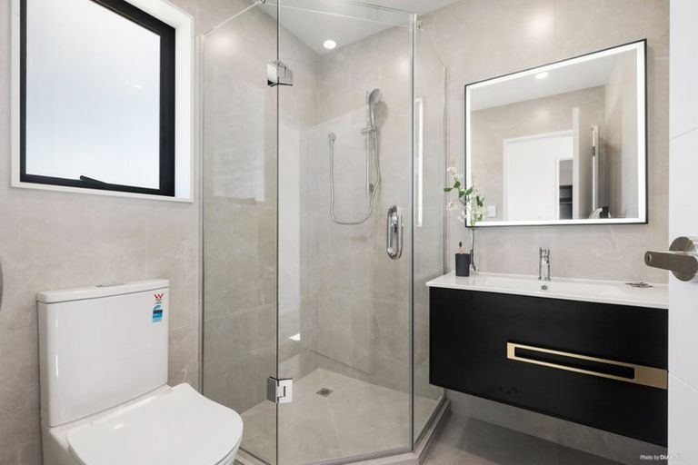 Photo of property in 50 Observation Green, Hobsonville, Auckland, 0616