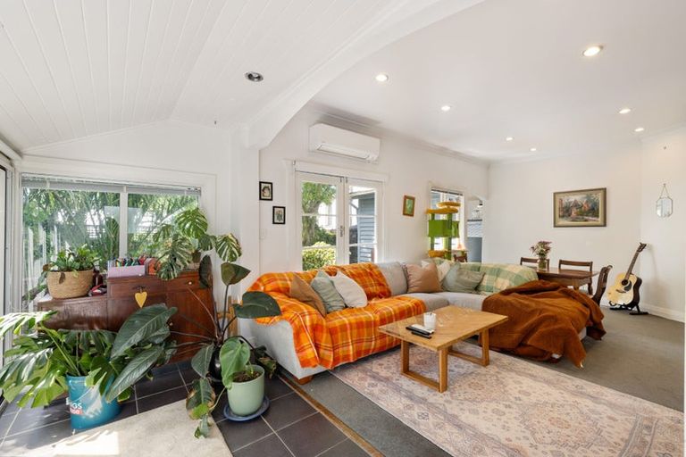 Photo of property in 66 Caledonian Road, St Albans, Christchurch, 8014