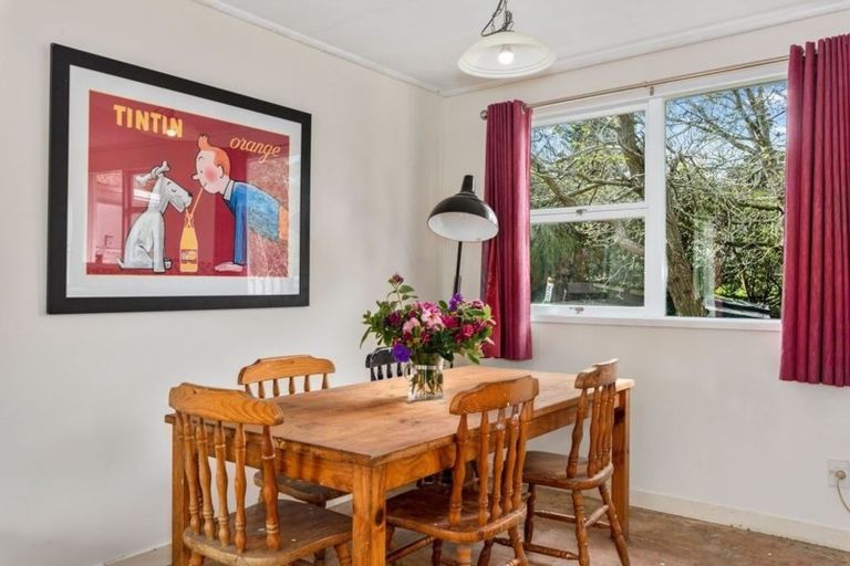 Photo of property in 45 Makiri Street, Helensville, 0800