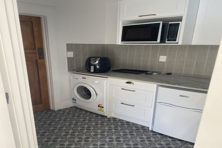 Photo of property in 131f Rosier Road, Glen Eden, Auckland, 0602