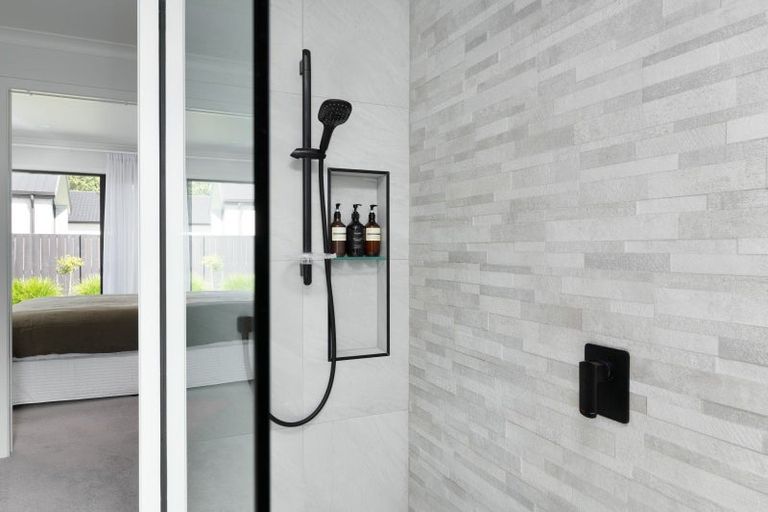 Photo of property in 17 Ruru Street, Cambridge, 3434