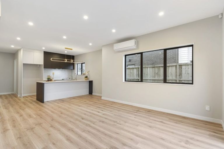 Photo of property in 80b Kahui Parade, Karaka, 2113
