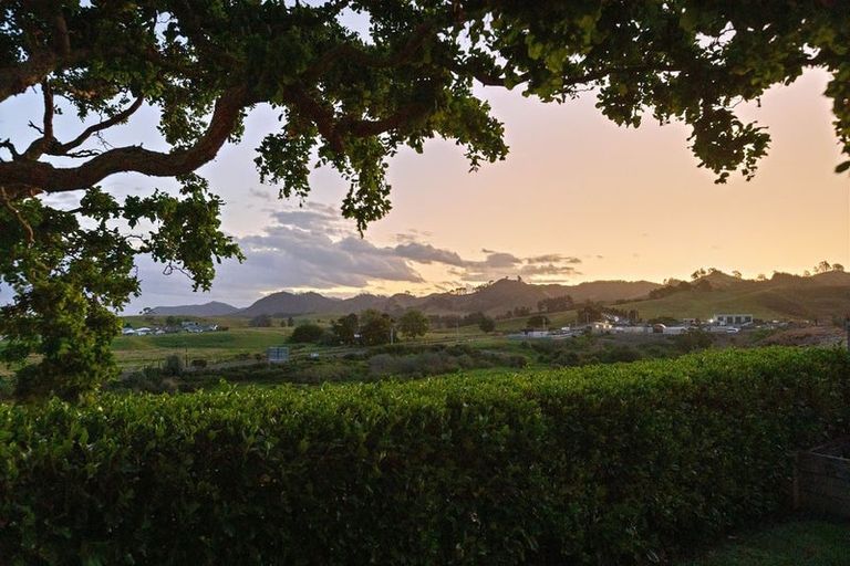 Photo of property in 39 Browns Drive, Waihi Beach, 3611