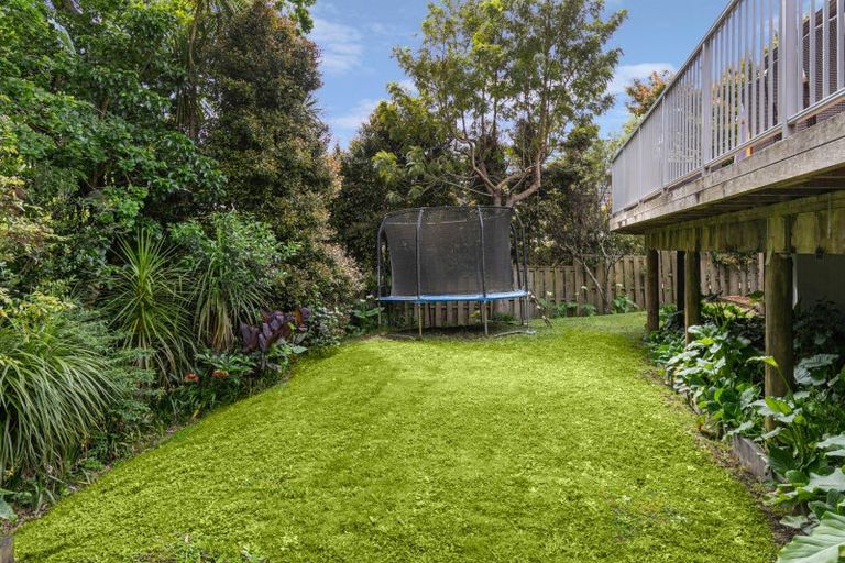 Photo of property in 33 Penzance Road, Mairangi Bay, Auckland, 0630