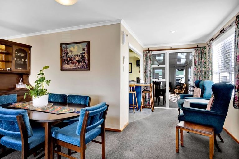 Photo of property in 7 Murray Avenue, Hawera, 4610