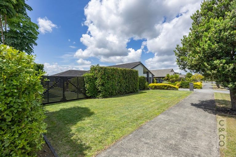 Photo of property in 9 Pohutukawa Parade, Riverhead, 0820