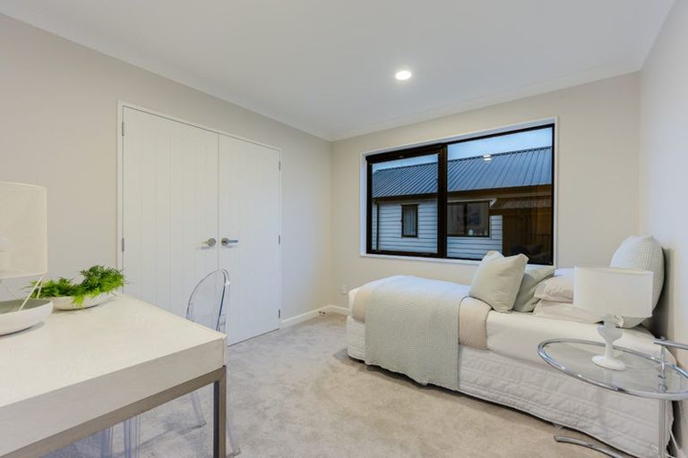 Photo of property in 21 Tawatawa Street, Long Bay, Auckland, 0630