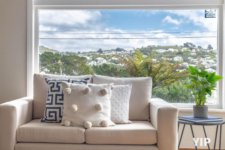 Photo of property in 102 Helston Road, Paparangi, Wellington, 6037