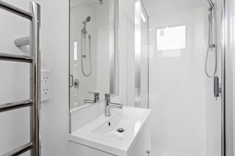 Photo of property in 1e Gloucester Road, Manurewa, Auckland, 2102