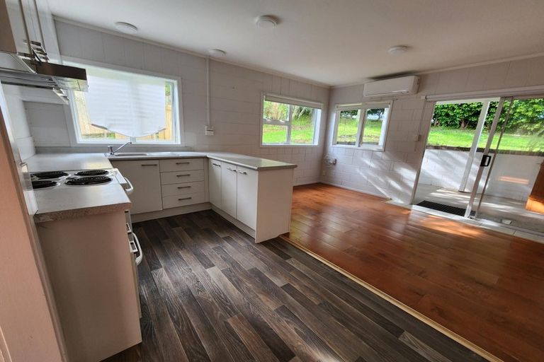 Photo of property in 43 Girrahween Drive, Totara Vale, Auckland, 0629