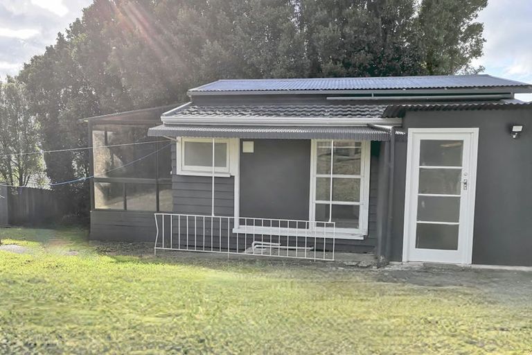 Photo of property in 796 East Coast Road, Oteha, Auckland, 0630