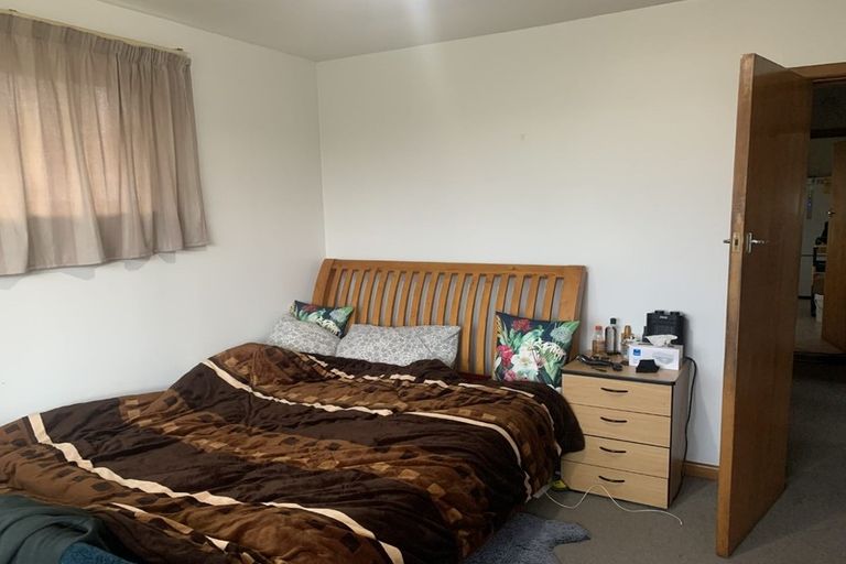 Photo of property in 105 Memorial Avenue, Burnside, Christchurch, 8053