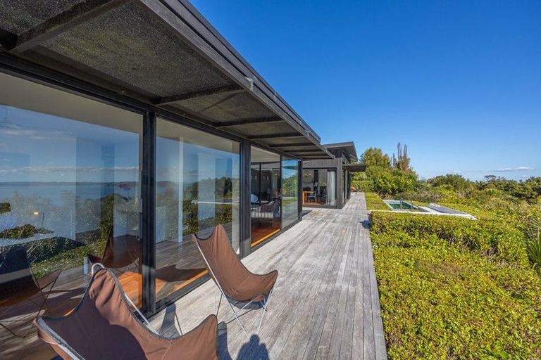 Photo of property in 3 Elizabeth Point Road, Kawau Island, 0920