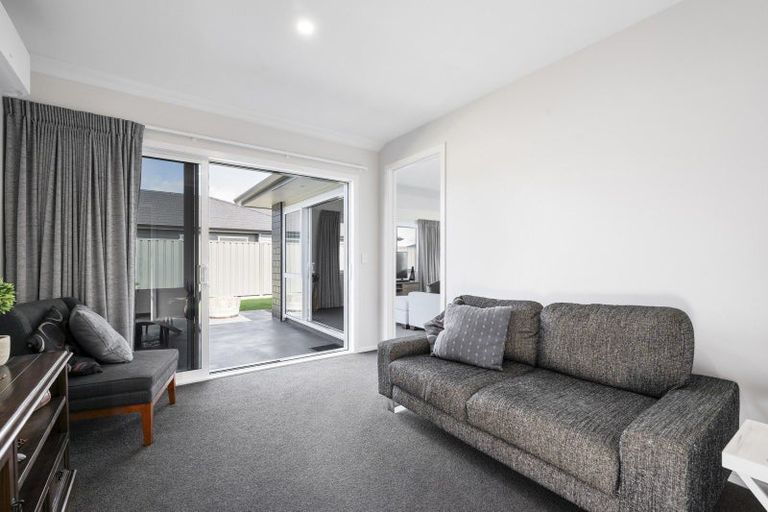 Photo of property in 5 Mckay Close, Frimley, Hastings, 4120