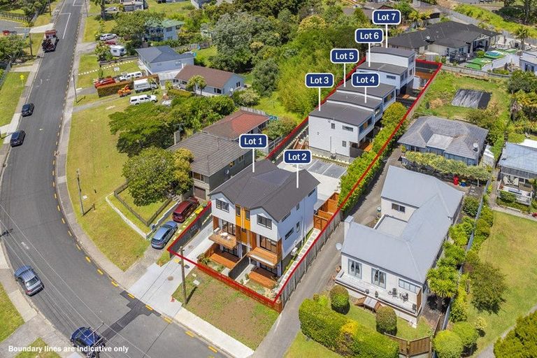 Photo of property in 4/10 Alexander Avenue, Torbay, Auckland, 0630