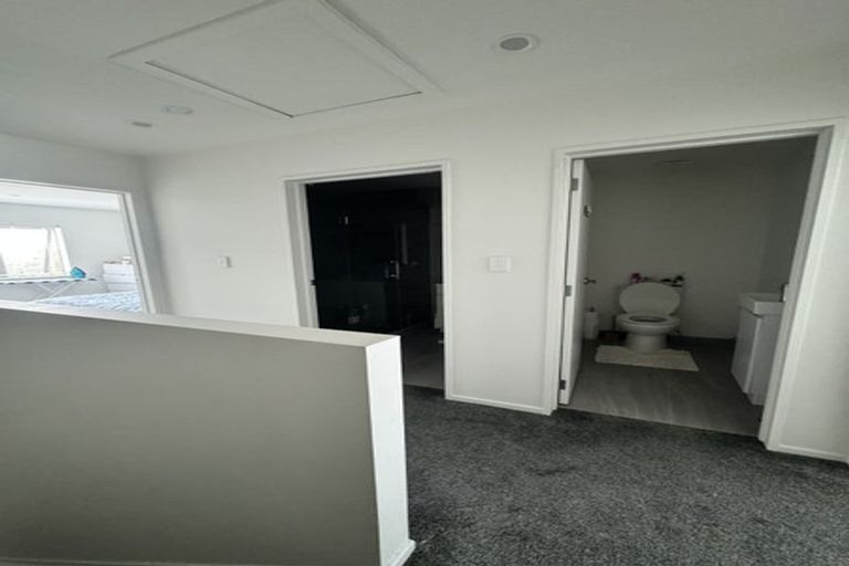 Photo of property in 11 Artistry Lane, Papakura, 2110