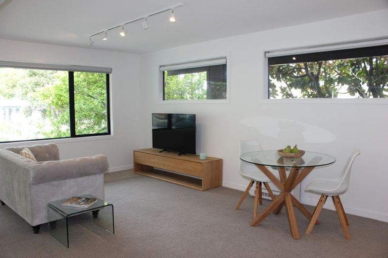 Photo of property in 7 Taumaru Avenue, Lowry Bay, Lower Hutt, 5013