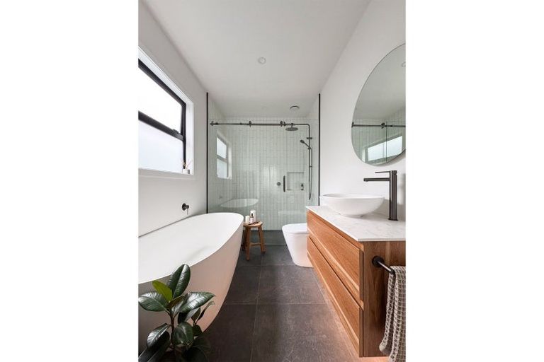 Photo of property in 30 Dunn Street, Lake Hawea, 9382