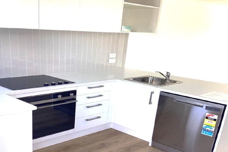 Photo of property in 17 Ngae Place, Mangere East, Auckland, 2024