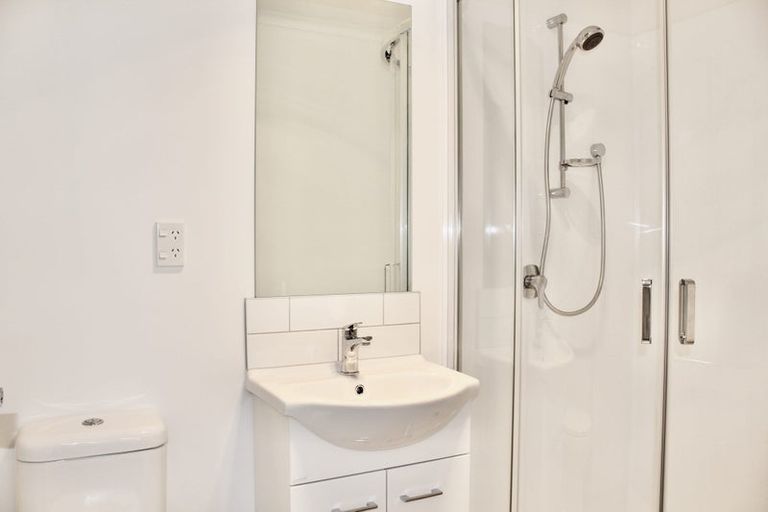 Photo of property in 4 Pangu Way, Mangere, Auckland, 2022