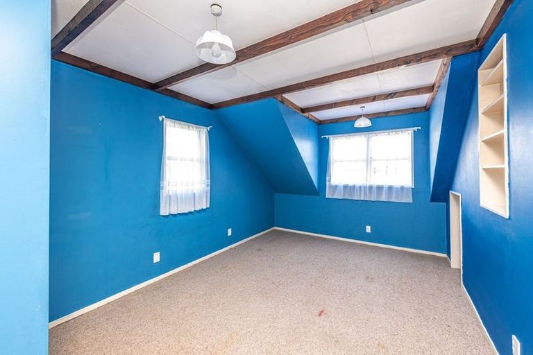 Photo of property in 22 Waitere Street, Marton, 4710