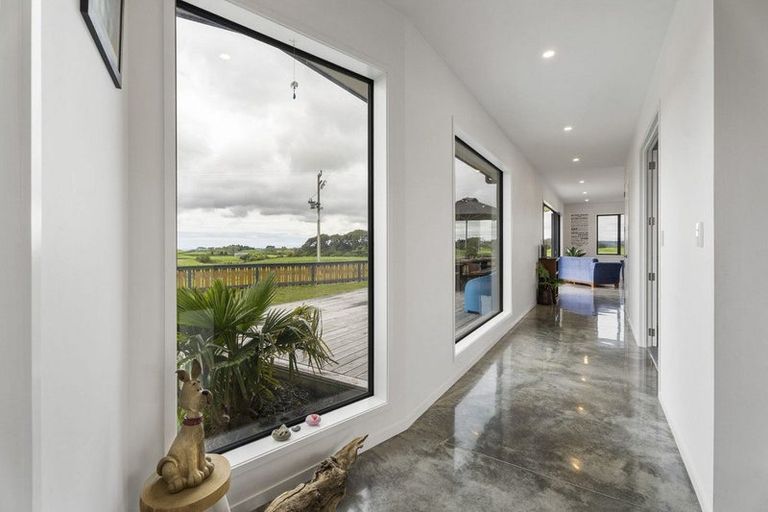 Photo of property in 130 Hurworth Road, Hurworth, New Plymouth, 4371