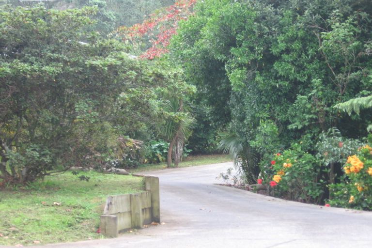 Photo of property in 128-154 Huia Road, Titirangi, Auckland, 0604