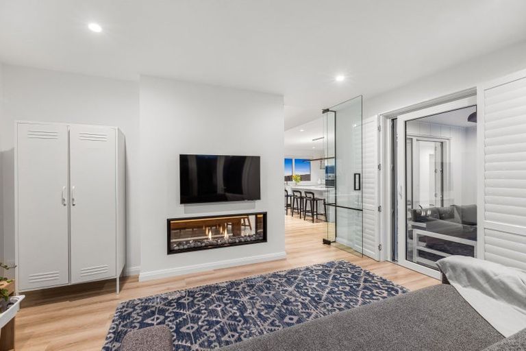 Photo of property in 30 Pacific Cliffs Drive, Gulf Harbour, Whangaparaoa, 0930