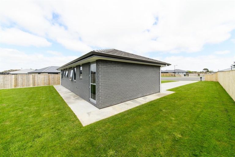 Photo of property in 35 Oldfield Lane, Marton, 4710